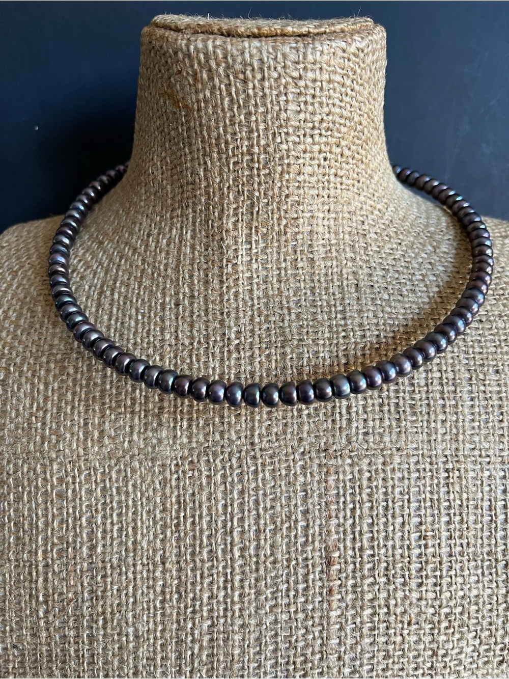 Classic genuine Black Freshwater Pearl wire Choker Necklace.
